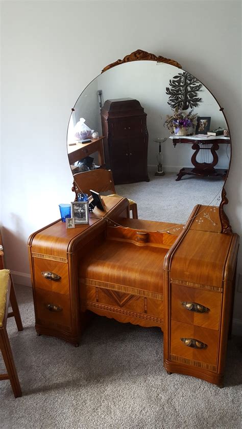 Monarch 2 piece bedroom vanity set in antique white i 3412. Vanity | My Antique Furniture Collection