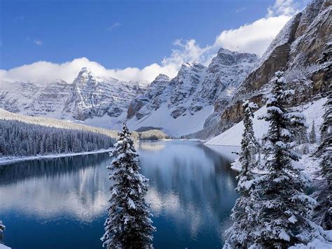 Moraine Lake Banff National Park Winter Scenery Hd Wallpaper 1600x1200