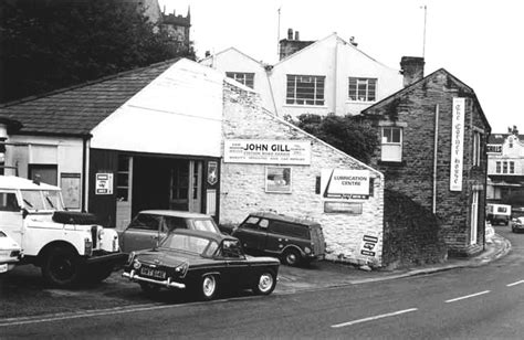 0643 Station Garage On Station Road Holmfirth In The 1970s Just By