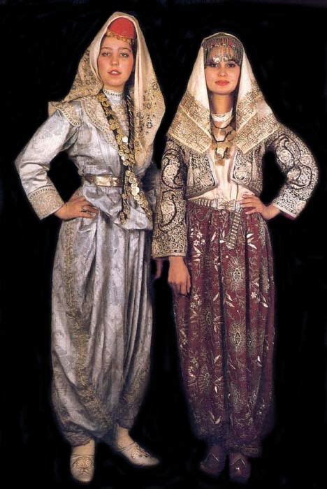 Pin By Ripu Kumari On Ifp In 2020 Traditional Outfits Turkish