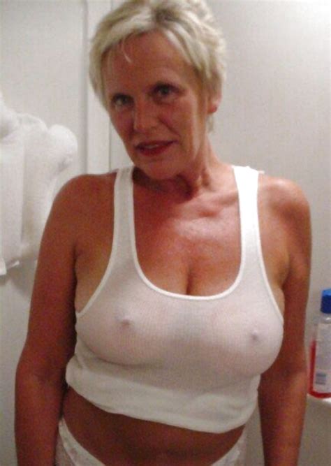 Granny Cleavage Tits Porn Pictures Xxx Photos Sex Images 1317063