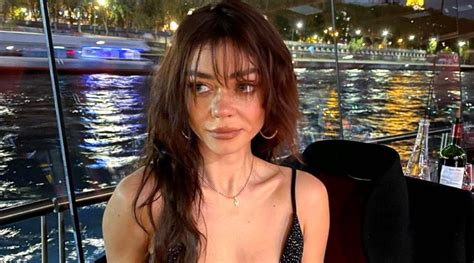 Sarah Hyland Shares Pictures Of Her Own Wardrobe Malfunction While On A Romantic Vacation With