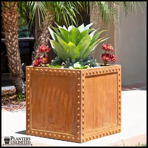 Carlsbad Manufacturing Corporationplanters Unlimited Marek Tapered