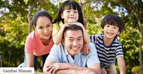 Buku amsal bisa membantu kalian mengelola keuangan bersama. 7 Faktor Perlu Diambil Kira Bagi Menuju Sebuah Keluarga ...