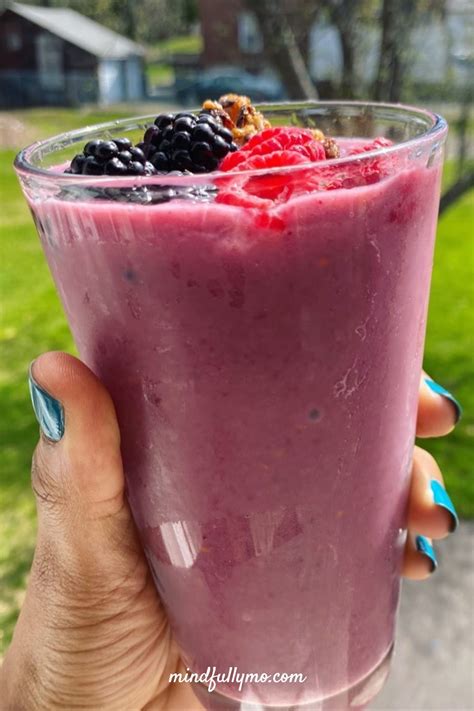 Berrylicious Smoothie In 2020 Sweet Smoothies Frozen Fruits Healthy
