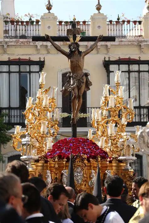 Las Fotos Del Cachorro En El Viernes Santo De La Semana Santa De Sevilla 2017