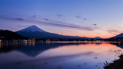 Lake Kawaguchi In Japan 4k Reflections Wallpapers Nature Wallpapers