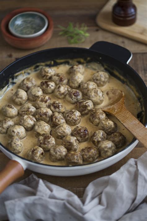 Easy Swedish Meatballs In Cream Sauce Electric Blue Food