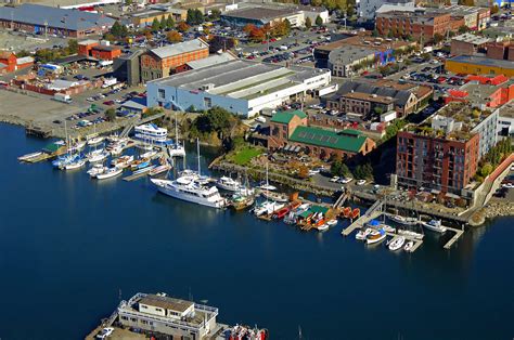 Canoe Brewpub Marina And Restaurant Closed In Victoria Bc Canada