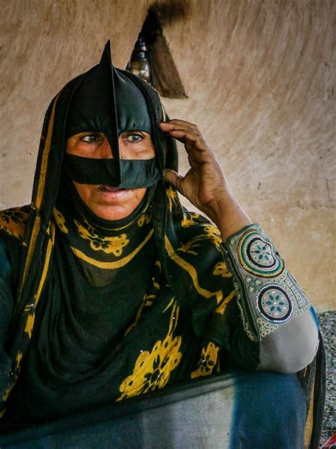 How Do Bedouin Face Masks Reflect The Unique Heritage And Lifestyle Of Desert Nomads Mental Itch