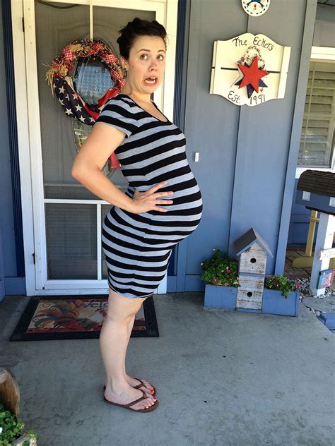 Pregnant Belly With Twins At 22 Weeks Pregnantbelly