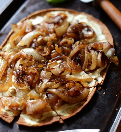 Goat Cheese Caramelized Onion Pizza Minimalist Baker Recipes