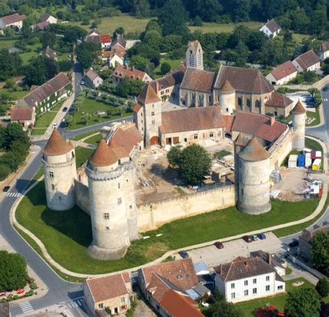 Châteaux Château De Blandy Les Tours à Blandy Points Remarquables