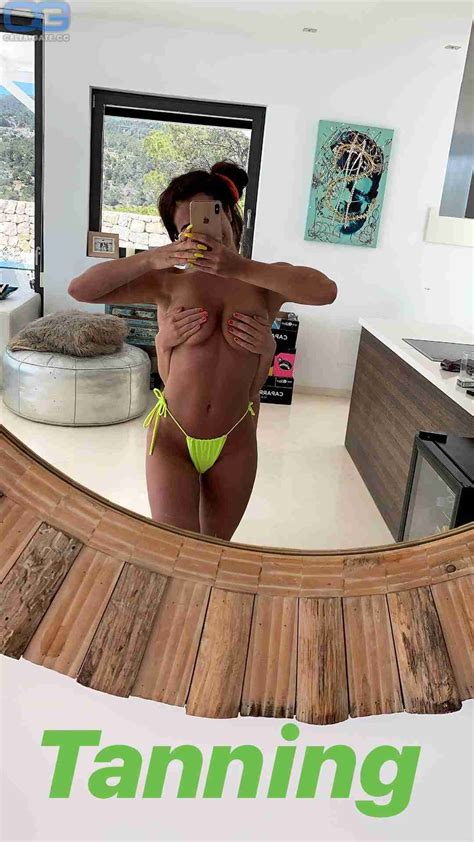 Katie Salmon Nackt Nacktbilder Playboy Nacktfotos Fakes Oben Ohne