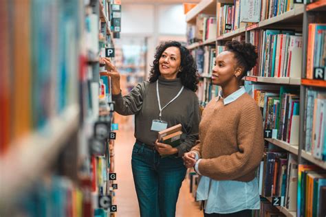 Dia Do Bibliotecário Crescem As Buscas Online Pela Profissão E Pelo