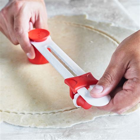 Tovolo Precision Pie Crust Cutter Sur La Table