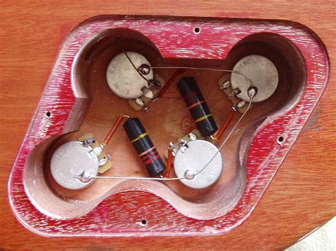 For more articles on guitar electronics, visit humbuckersoup.com. 50s Wiring Les Paul - Diy Projects