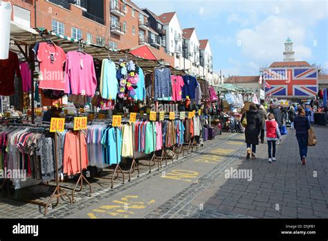 Clothes Market High Resolution Stock Photography And Images Alamy