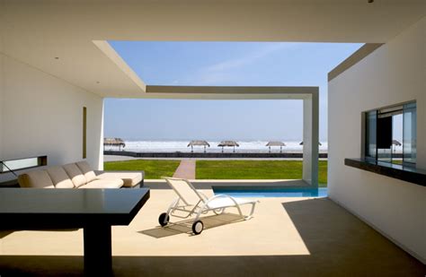 Modern Small Beach House Design In Peru By Javier Artadi