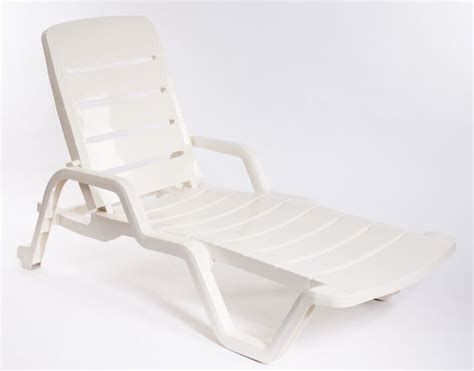 Lounge chaise chairs plastic pool outdoor patio pvc chair cheap clearance poolside mini area wooden oversized inside longue lowes knockout. Plastic Beach Chair Swimming Pool Chair,Sun Bed - Buy ...