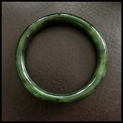 Vintage Natural Spinach Green Nephrite Jade Bangle Bracelet Phoenix