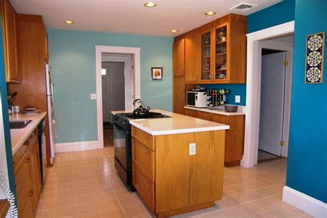 Before i dive into the actual paint colors there a few tips to remember when you are choosing a kitchen cabinet paint color. Kitchen Color Schemes Kitchen Design Coastal Fog And ...