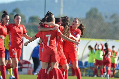 Maybe you would like to learn more about one of these? Futebol feminino: estreia na Taça de Portugal diante do CS ...