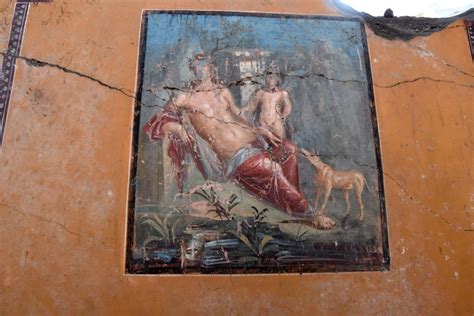 Well Preserved Narcissus Fresco Found In Pompeii Archaeology Magazine