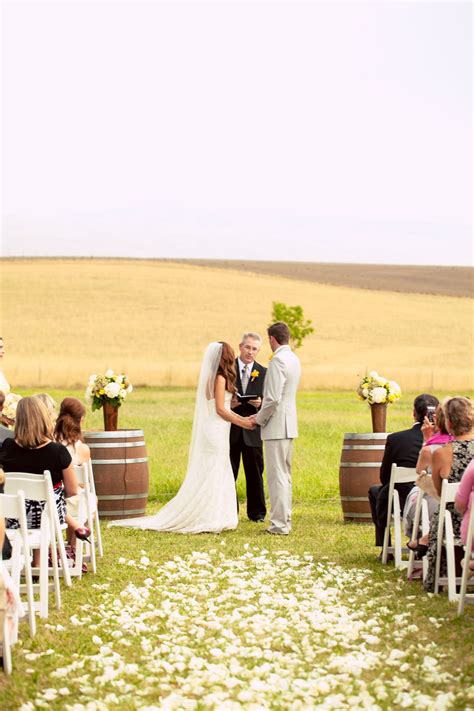 Ensure You Enjoy A Beautiful Wedding Ceremony Field Wedding Outdoor