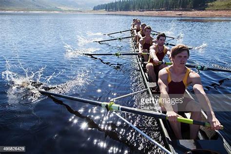 Crew Rowing Photos And Premium High Res Pictures Getty Images