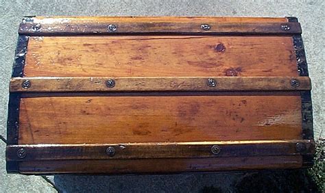 340 Restored Antique Trunks For Sale Civil War Era All Wood Leather