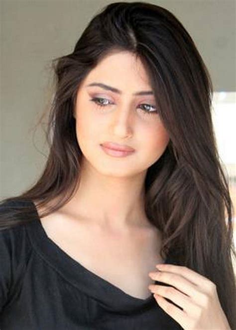 Saboor Ali Profile Biodata Updates And Latest Pictures Fanphobia Celebrities Database