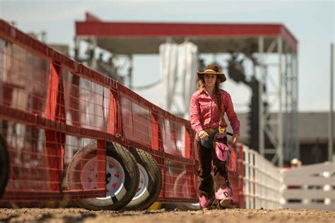 Ladies Bronc Riding Is Back After 90 Years
