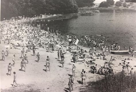 Zwei Weltenbummler V Geln Am Badestrand Telegraph