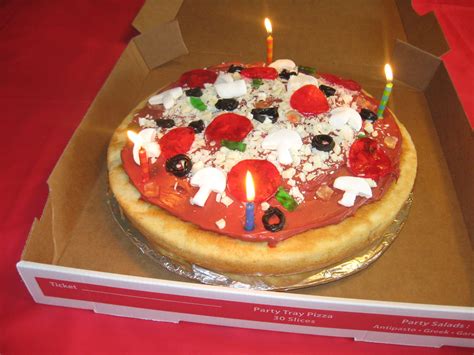 Children love colour, so what could be better than a birthday cake with two different coloured sponges made from one mixture and a colourful icing? Adam's birthday pizza cake | Pizza birthday cake, Cake ...