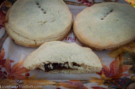 Raisin filled cookies soft sugar cookies yummy cookies raisin cookie recipe cookie recipes christmas baking christmas cookies puff recipe oatmeal raisin cookies are the best soft and chewy cookie recipe, made with quick cooking oats, vanilla and raisins, ready in less than 20 minutes! Raisin Filled Cookies | Raisin filled cookies, Raisin ...