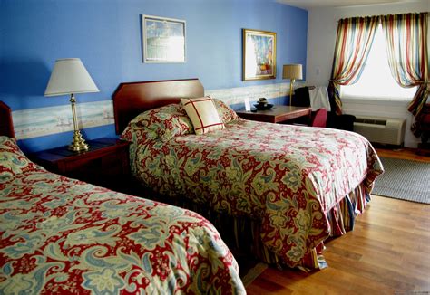 Riverboat Inn Madison Indiana Hotels And Resorts Realadventures