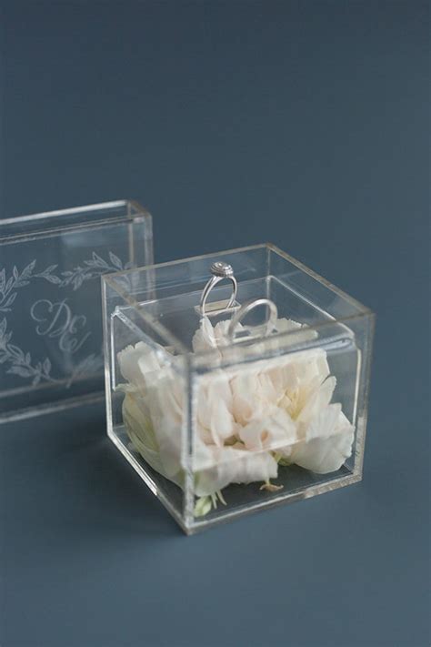 Https://tommynaija.com/wedding/engraved Acrylic Wedding Ring Box