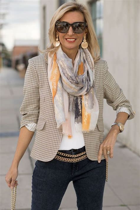unusual fall outfits ideas for women over 50 to copy right now 26 over 60 fashion stylish