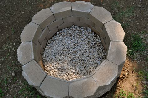 With this flexible system you can build a round fire pit in a weekend using these few simple steps. Salty Tales: DIY Fire Pit