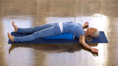 Restorative Yoga Stretches For Rheumatoid Arthritis Symptom Relief Everyday Health