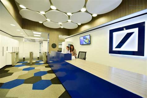Deutsche bank accepts no responsibility for information provided on any such sites by third party providers. CORONACRIZĂ. Cei 900 de angajați ai Deutsche Bank din ...