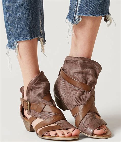 Miz Mooz Cassidy Leather Sandal Women S Shoes In Mauve Buckle