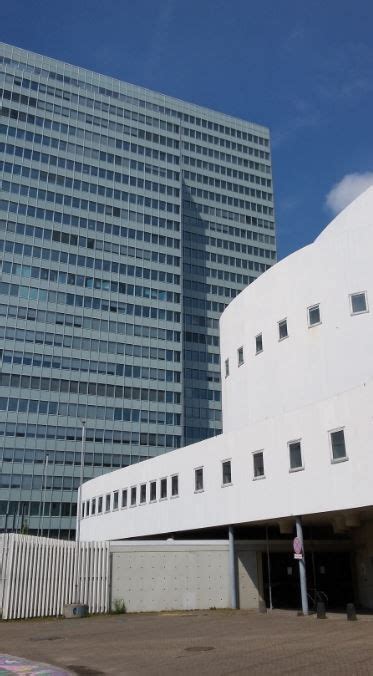 Das schauspielhaus graz ist eine der größten theaterbühnen in österreich und zeigt vielfältiges programm in haus eins, haus zwei, haus drei und redoutensaal. Schauspielhaus, Düsseldorf - Foto: S. Hopp | Düsseldorf ...