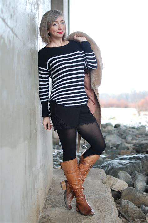 Brown And White Style Outfit With Leggings Shorts Tights Outfit