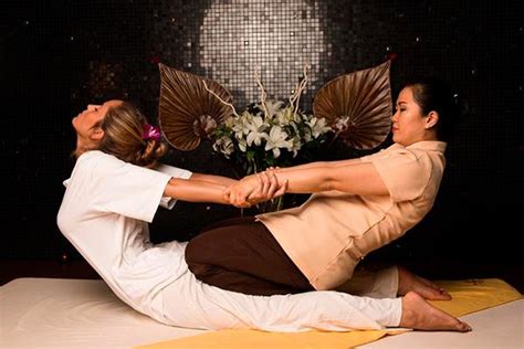 ¿sabes en qué consiste un masaje tailandés