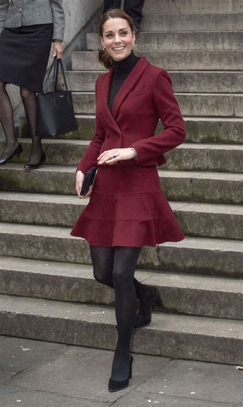 Her husband, prince william, duke of cambridge. Kate Middleton - Vistis a Developmental Neuroscience Lab ...