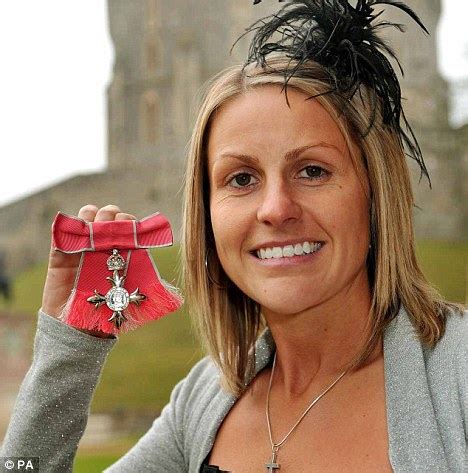 (retweets do not imply endorsement. Female footballer Kelly Smith: How I beat my drink demons ...
