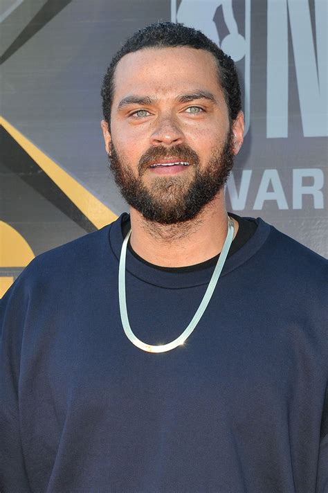 Take A Look At Greys Anatomy Star Jesse Williams New Hair Color