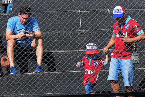 Zunino Un Hincha Más En La Tribuna